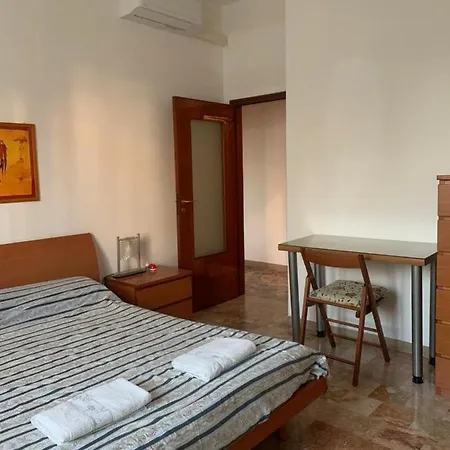 Comfortable Suitable 1-2 Pax *