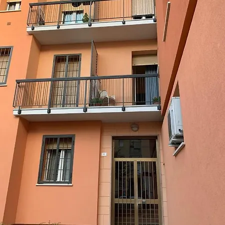 Comfortable Suitable 1-2 Pax Apartment